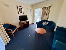 Governor's Lodge
