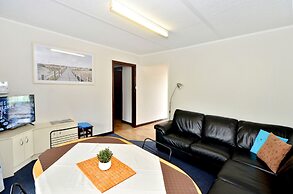 Dolphin Lodge