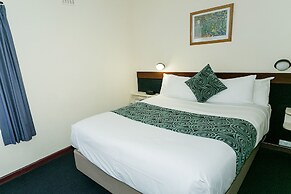 Dolphin Lodge