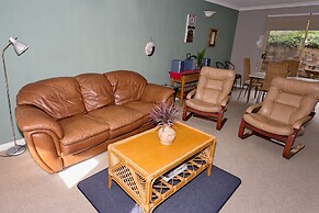 Dolphin Lodge