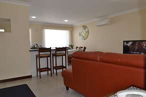 Dolphin Lodge