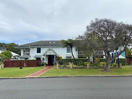 Dolphin Lodge
