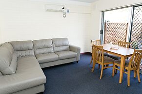 Dolphin Lodge