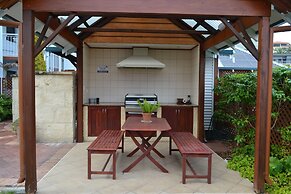 Dolphin Lodge