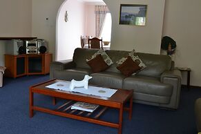 Dolphin Lodge