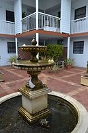 Dolphin Lodge