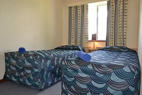 Dolphin Lodge