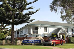 Dolphin Lodge