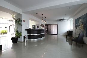 Hotel Embajadores
