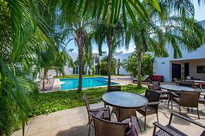 Hotel Embajadores