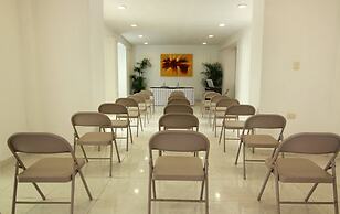 Hotel Embajadores