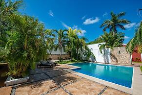 Hotel Embajadores