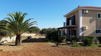 Villa Moschona