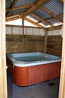 Burgundy Rose Motel