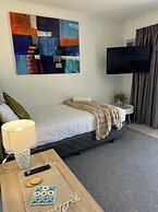 Centre Court Motel