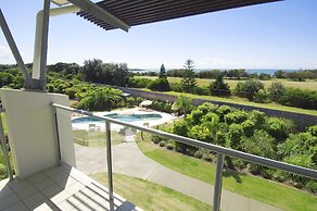 Pacific Marina Apartments