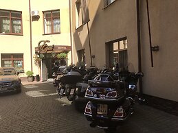 Edem Hotel Lviv
