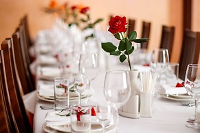Edem Hotel Lviv