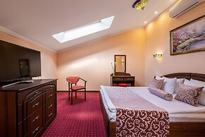 Edem Hotel Lviv