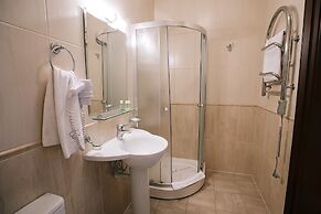 Edem Hotel Lviv