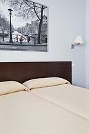 Hostal T4
