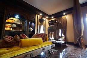 Tayfin Royale Hotel & Restaurant