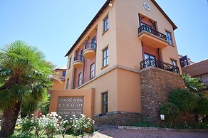 Tayfin Royale Hotel & Restaurant