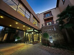 Tayfin Royale Hotel & Restaurant