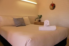 Camden Motor Inn