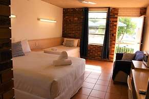 Camden Motor Inn
