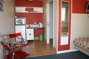 Astray Motel