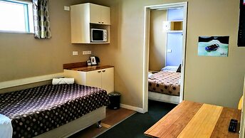 Astray Motel