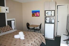 Astray Motel