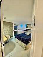 Giovanni Rooms Manarola