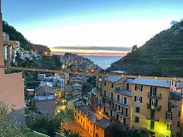 Giovanni Rooms Manarola