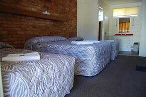 Avocado Motor Inn