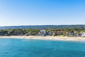 Watermark Luxury Oceanfront All Suite Hotel