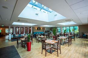 Drayton Manor Hotel