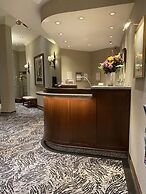 Kingston Hotel