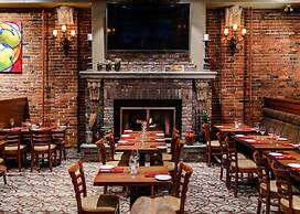 Kingston Hotel