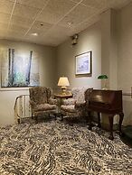 Kingston Hotel
