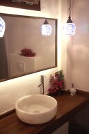 Dardanos Hotel