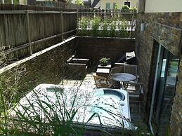 House Neza