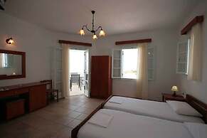 Pirgos Stelida Hotel