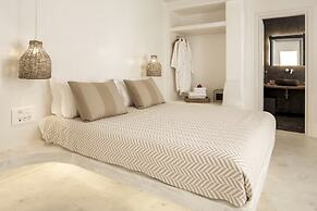 Naxian Collection