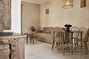 Naxian Collection