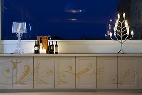 Naxian Collection
