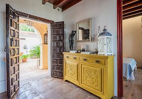 LA TARTANA HOTEL BOUTIQUE