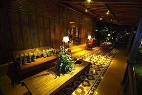 Jadul Adarapura Resort & Spa