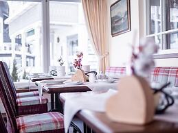 Hotel Adler